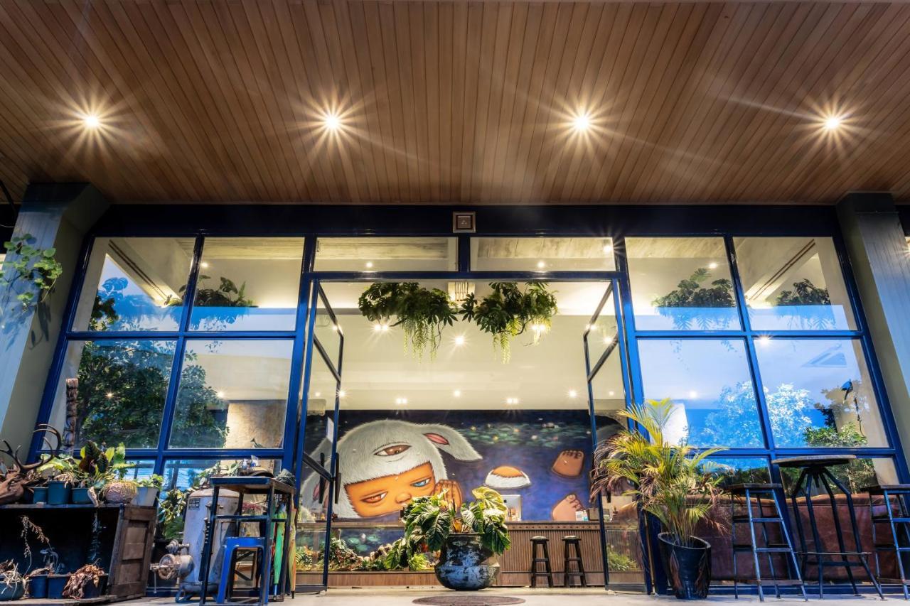 The Wood Hotel Surin Buitenkant foto