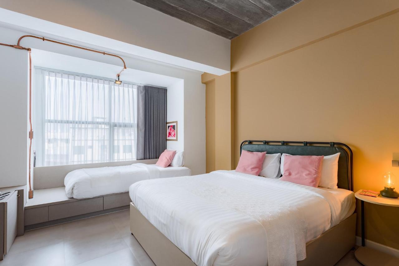 The Wood Hotel Surin Buitenkant foto