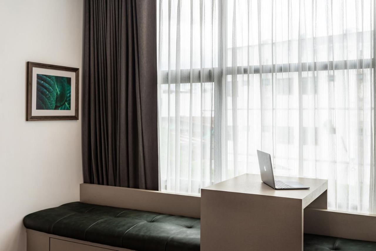 The Wood Hotel Surin Buitenkant foto