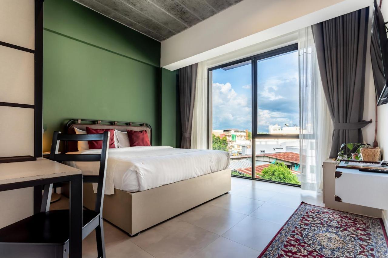 The Wood Hotel Surin Buitenkant foto